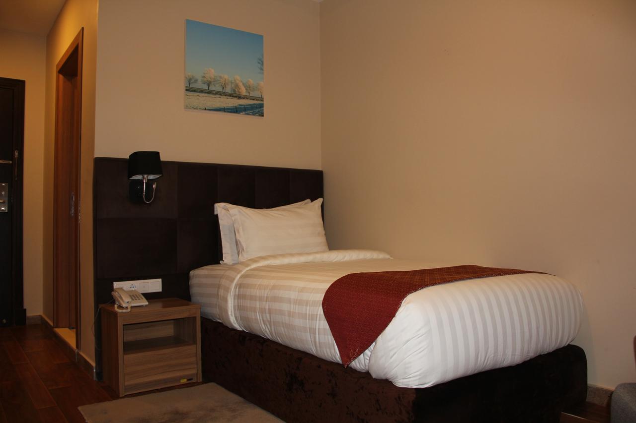 Casablu Hotel ヌアクショット エクステリア 写真