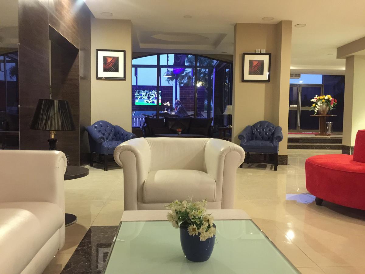 Casablu Hotel ヌアクショット エクステリア 写真